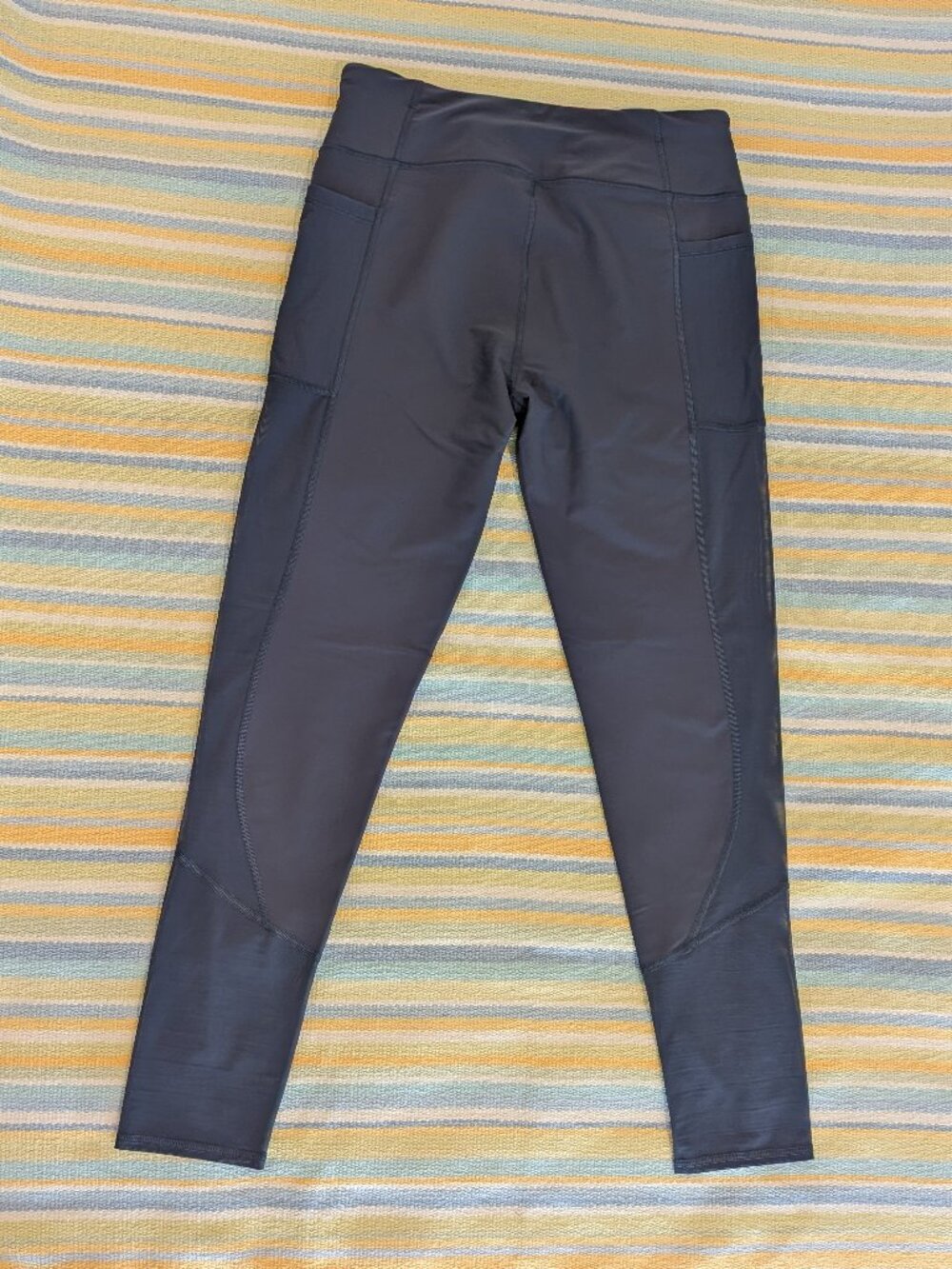 Victoria Sport Total Knockout Tight Leggings Women's L Dark Grey Mesh Pockets
